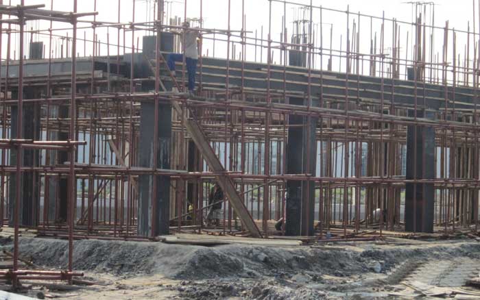 某建筑结构拔柱及框架梁的加固改造