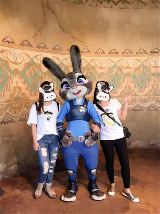 欢笑聚友会 欢笑聚友会